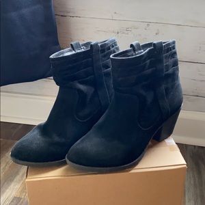 Arizona Scrunch Black Bootie